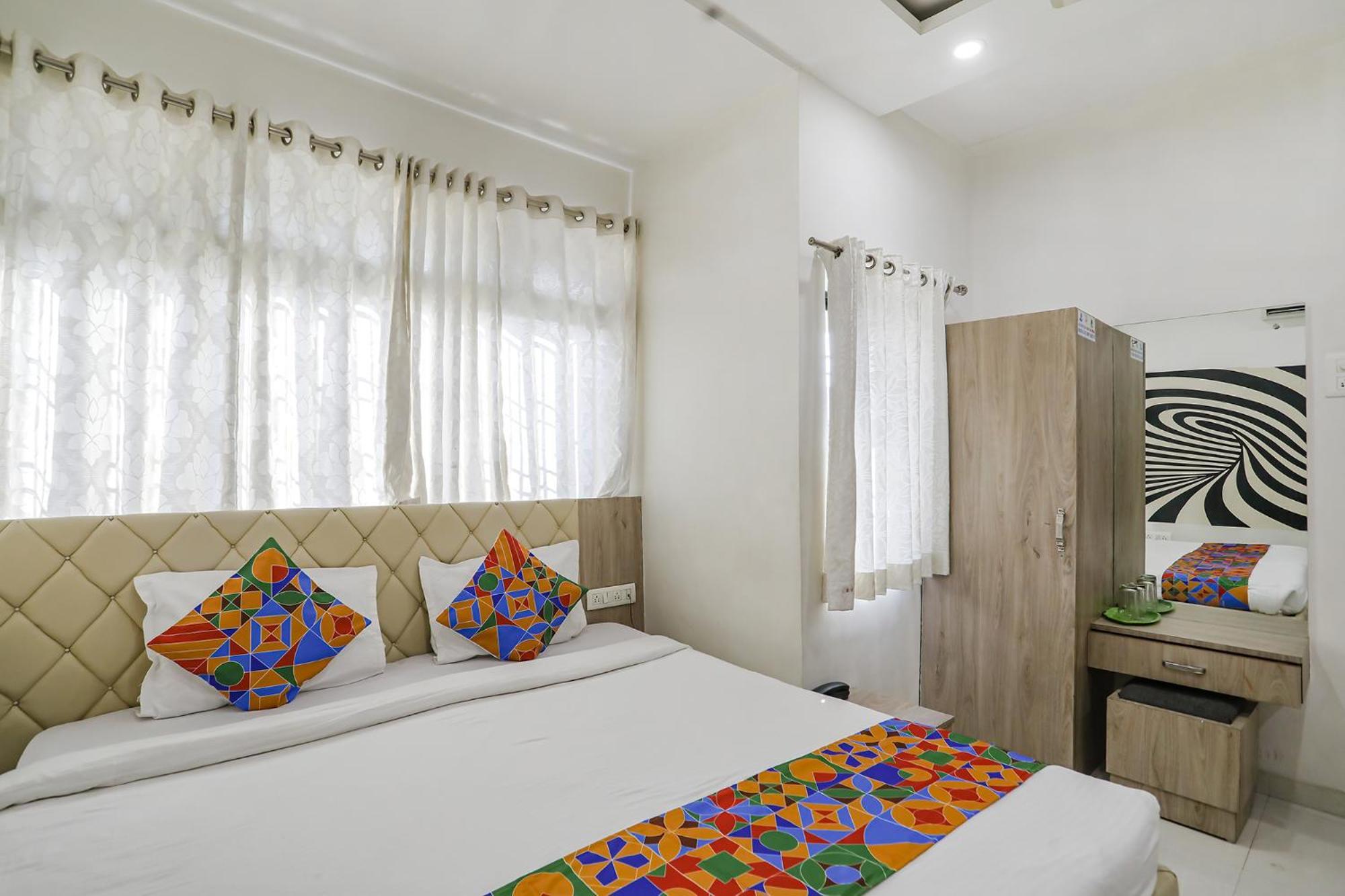 OYO 8997 Angeethi Hotel Aurangabad  Buitenkant foto