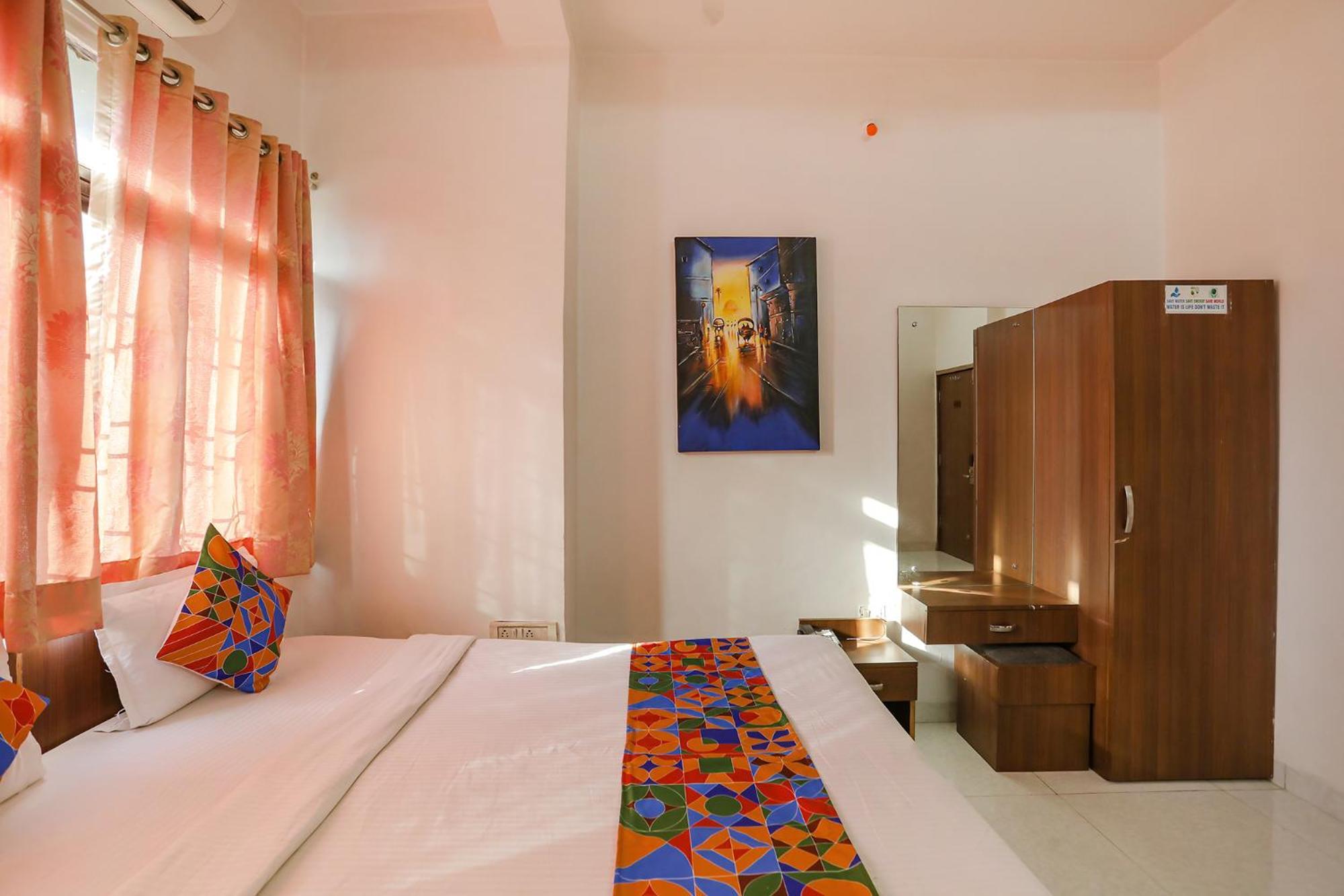 OYO 8997 Angeethi Hotel Aurangabad  Buitenkant foto